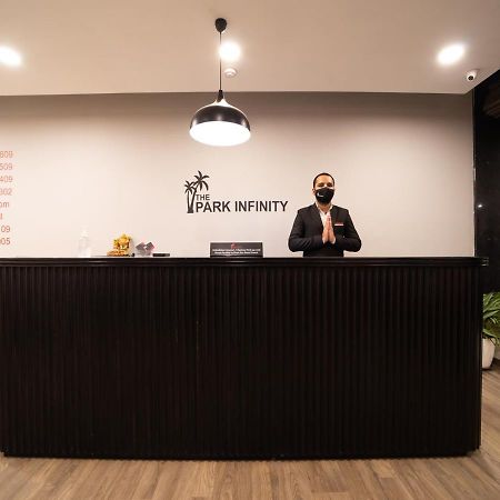 The Park Infinity Hotel Surat Exterior photo