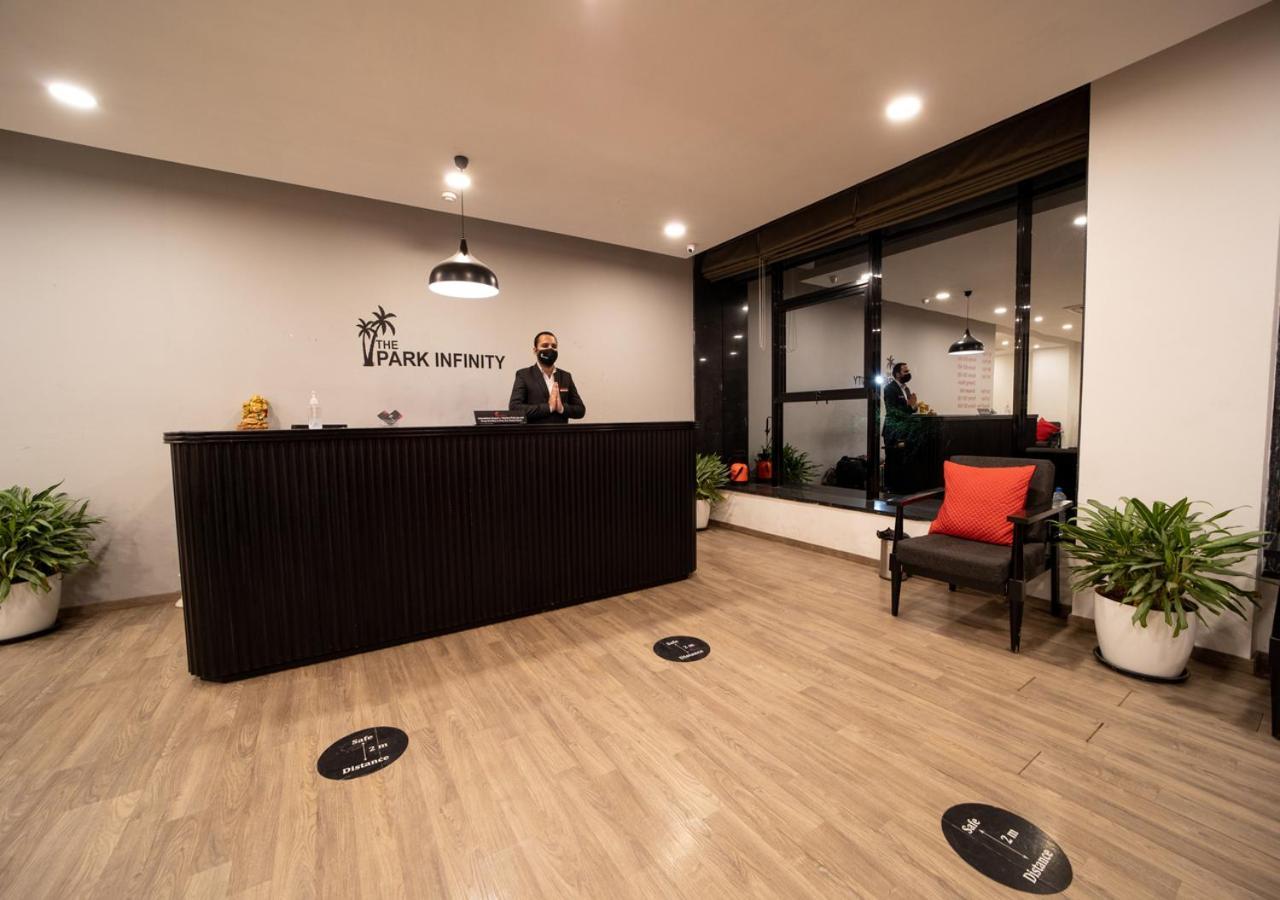 The Park Infinity Hotel Surat Exterior photo